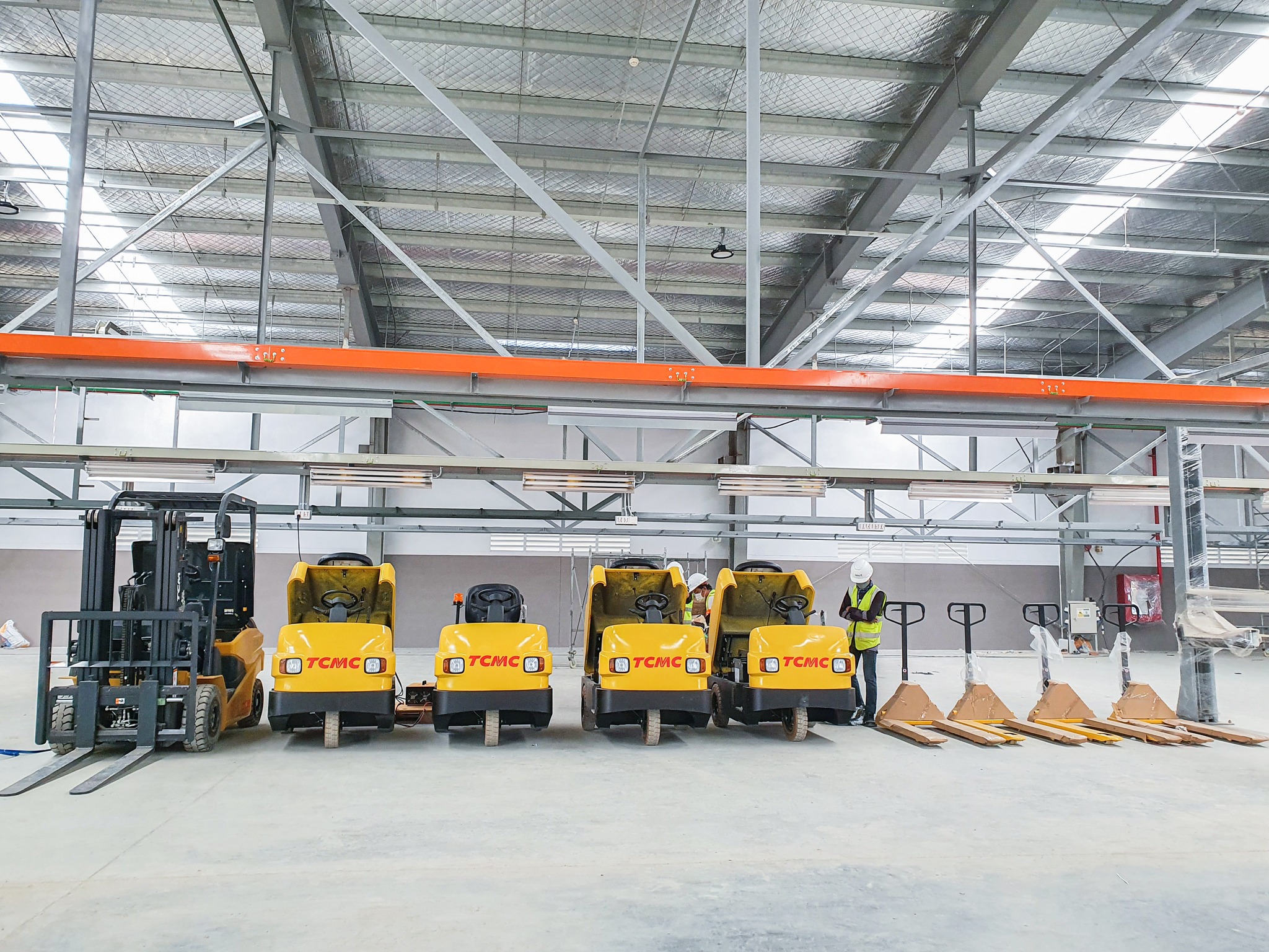 các loại xe nâng trong kho