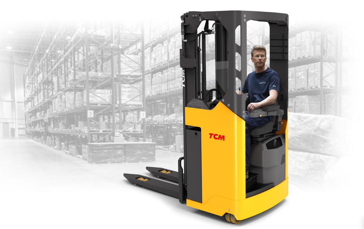 xe nâng điện trong kho lạnh