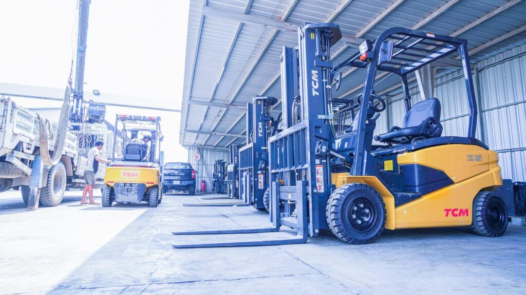 xe nâng điện ngồi lái (15)