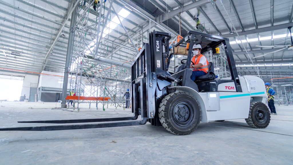 xe nâng dầu 5 tấn (6)