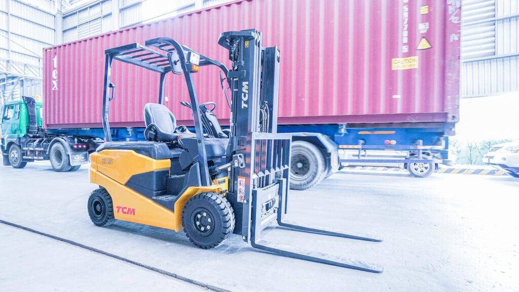 xe nâng điện 2 tấn tcm (5)