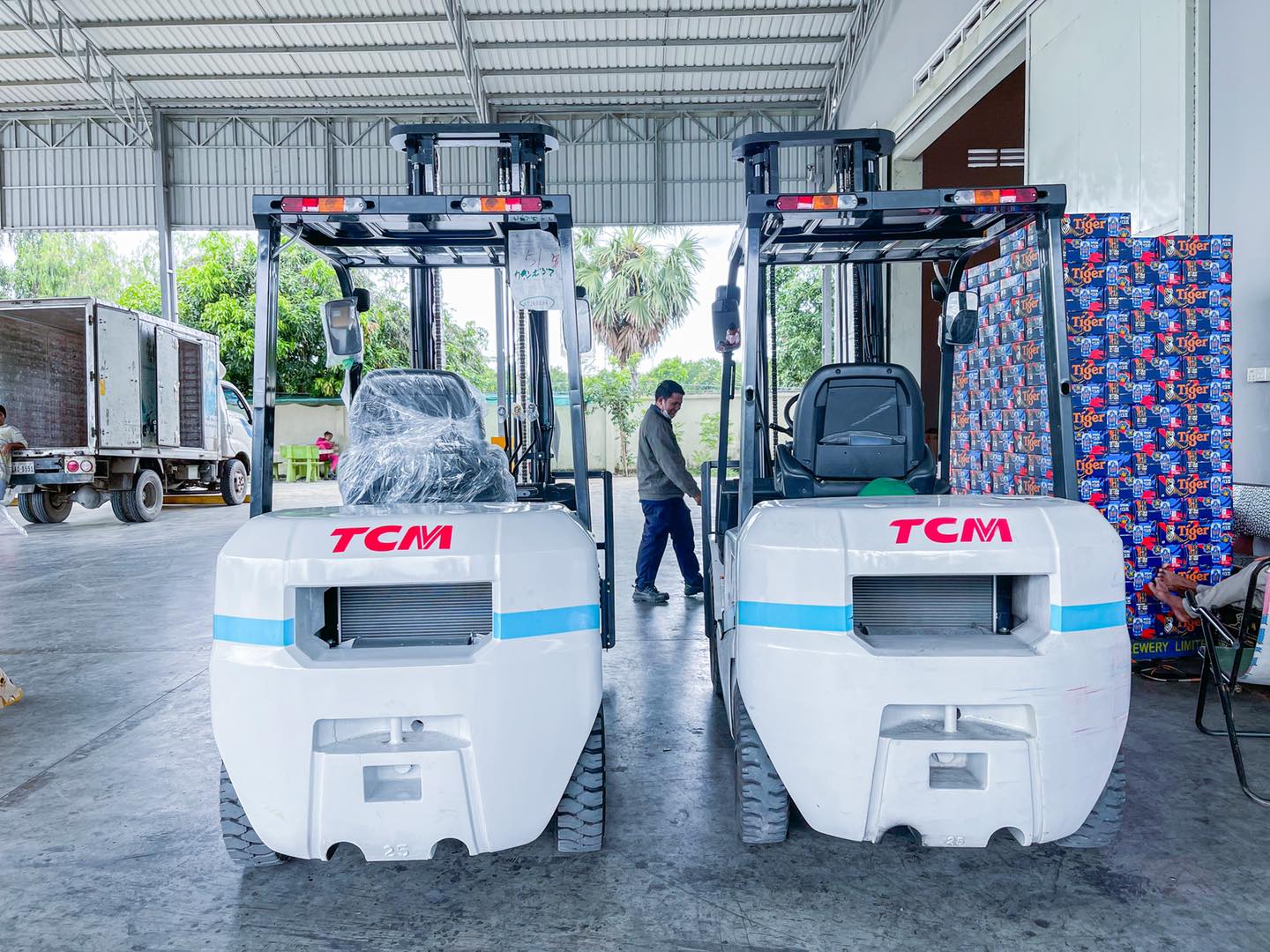xe nâng dầu 3 tấn